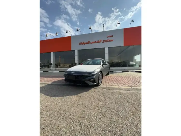 Hyundai Elantra 2025